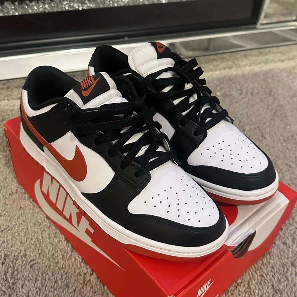 Nike Men's Black, White, and Orange Sneakers